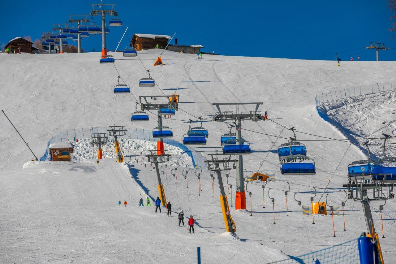 Martina Ski In - Ski Out Mt 50 - Happy Rentals Livigno Kültér fotó
