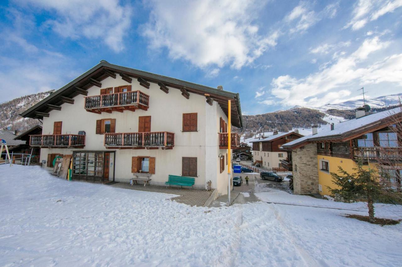 Martina Ski In - Ski Out Mt 50 - Happy Rentals Livigno Kültér fotó